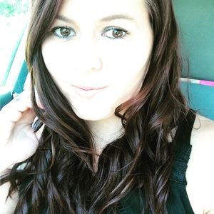 Meet your Posher, Christine