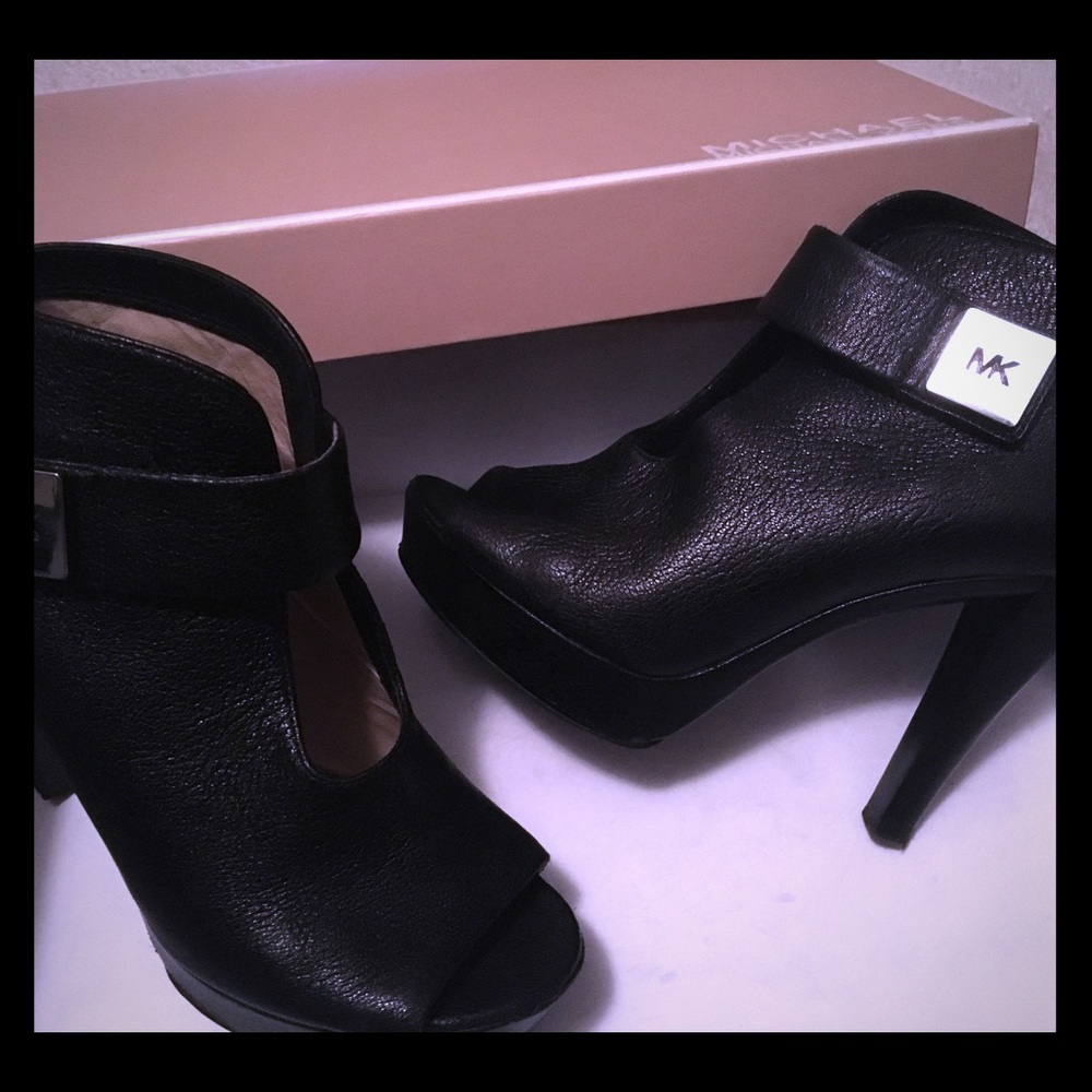 Michael Kors open toe Danvenport booties