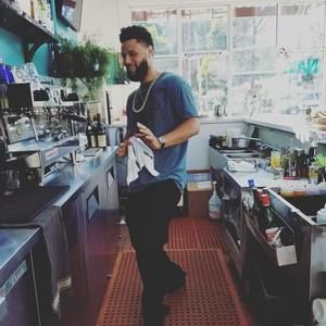 Meet your Posher, Idris