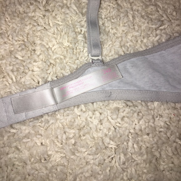 Victoria's Secret Pink bra - Picture 5 of 5