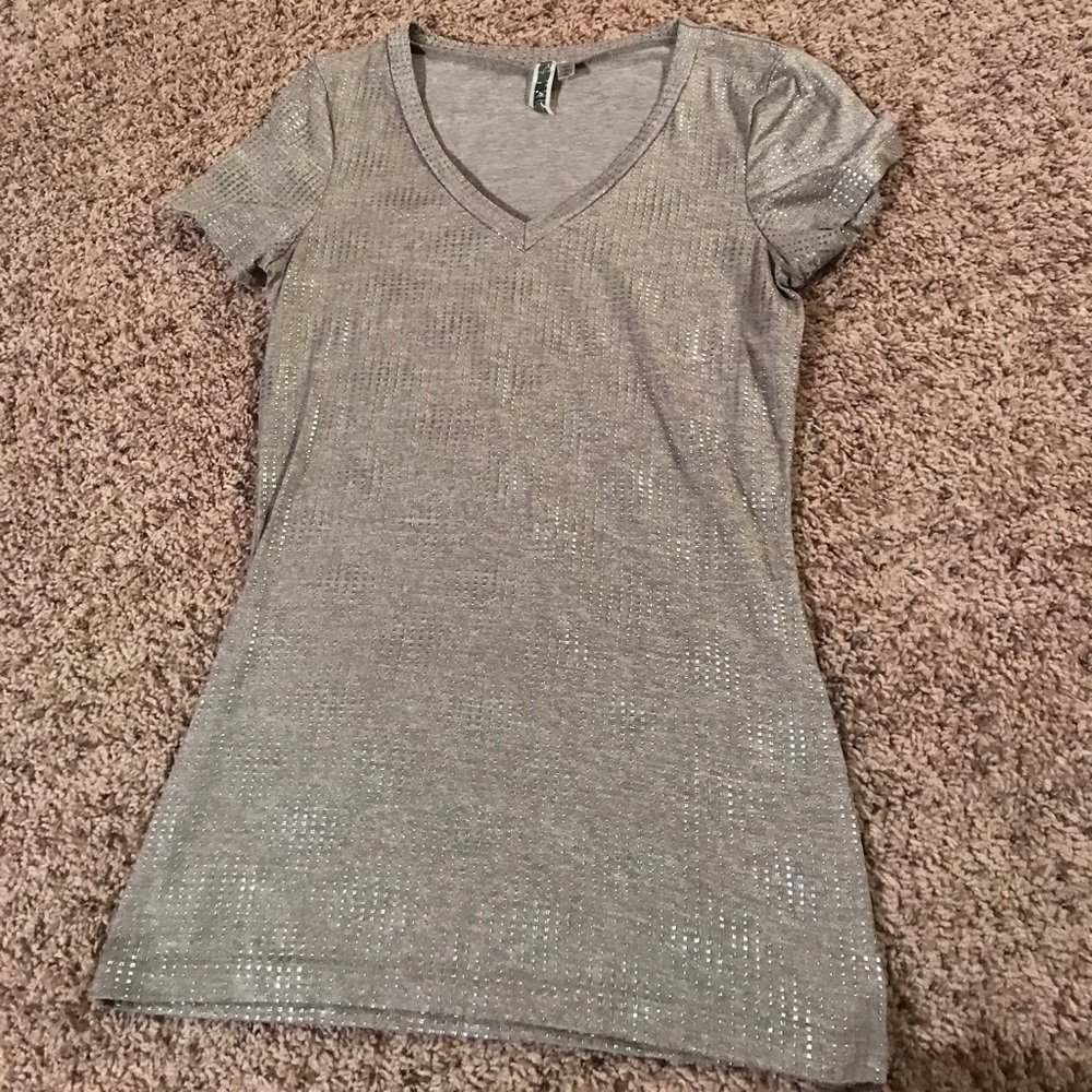 Grey T shirt