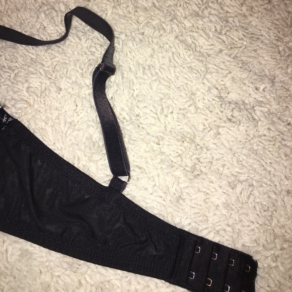 VS bra - Picture 3 of 6