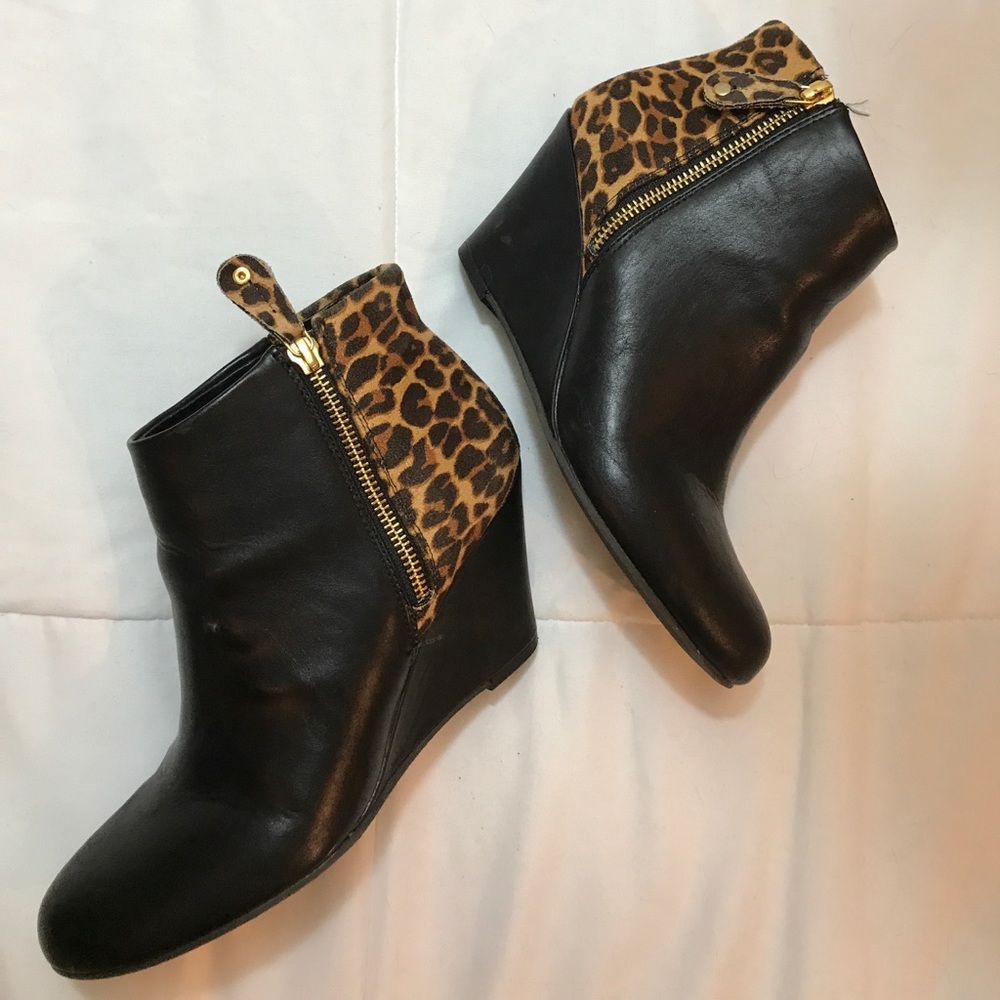 Report leopard print black wedge zip-up booties