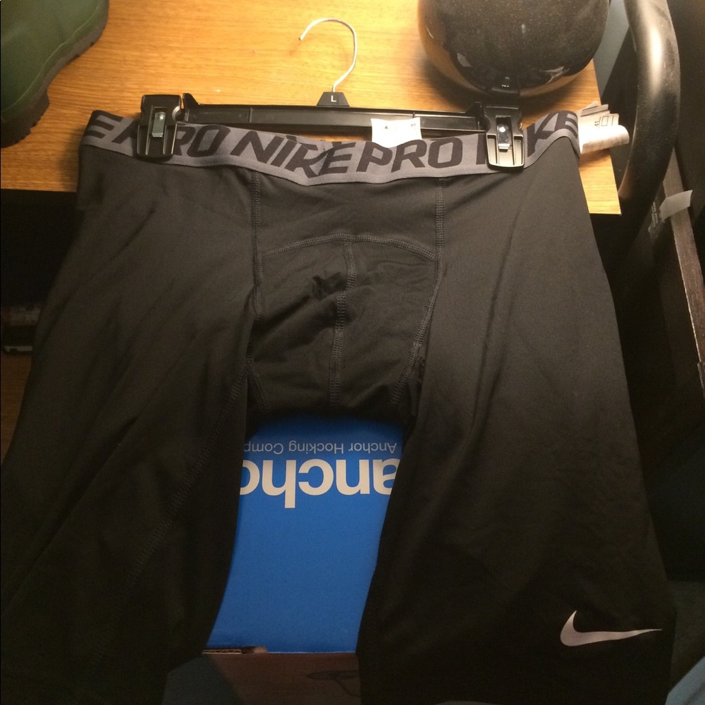Men's Nike pro combat compression shorts