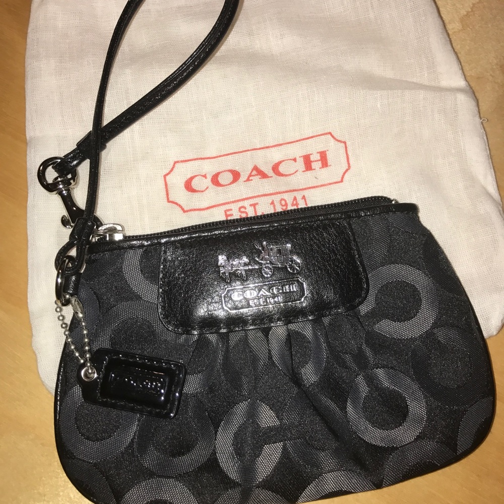 Coach wristlet in black print