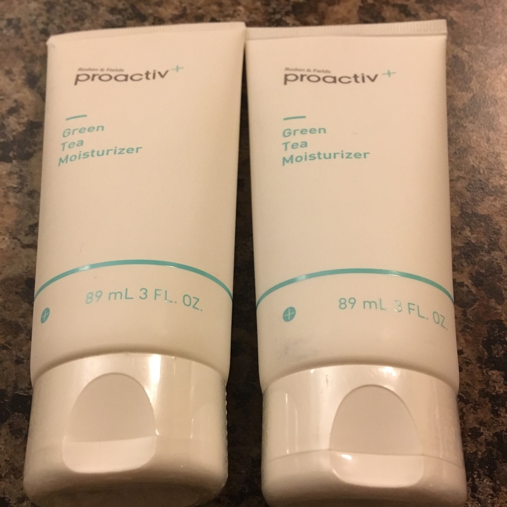 Bundle 2 of green tea moisturizer 3 oz each