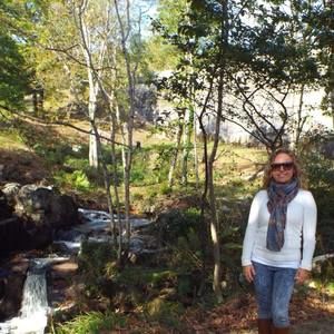 Meet your Posher, Crystal