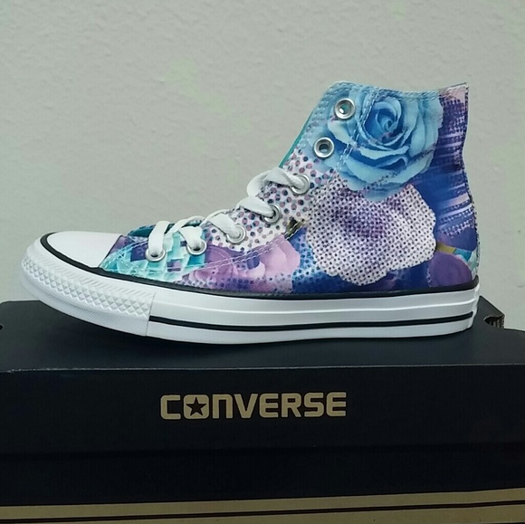 ⭐SALE ⭐ NWT Converse Chuck Taylor Digital Floral - Picture 5 of 6