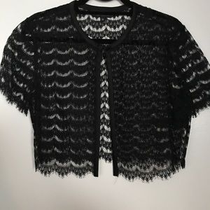 Lace cropped short sleeved jacket