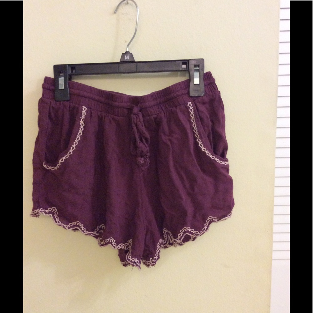 Frilly shorts