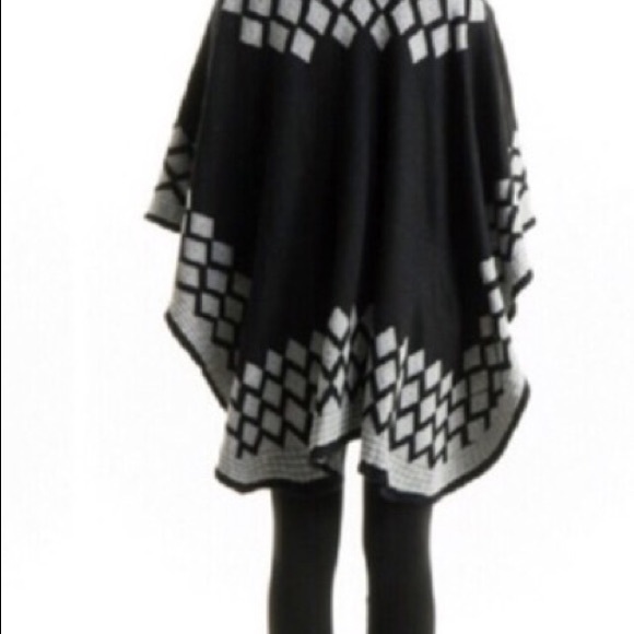 Poncho - Picture 3 of 4