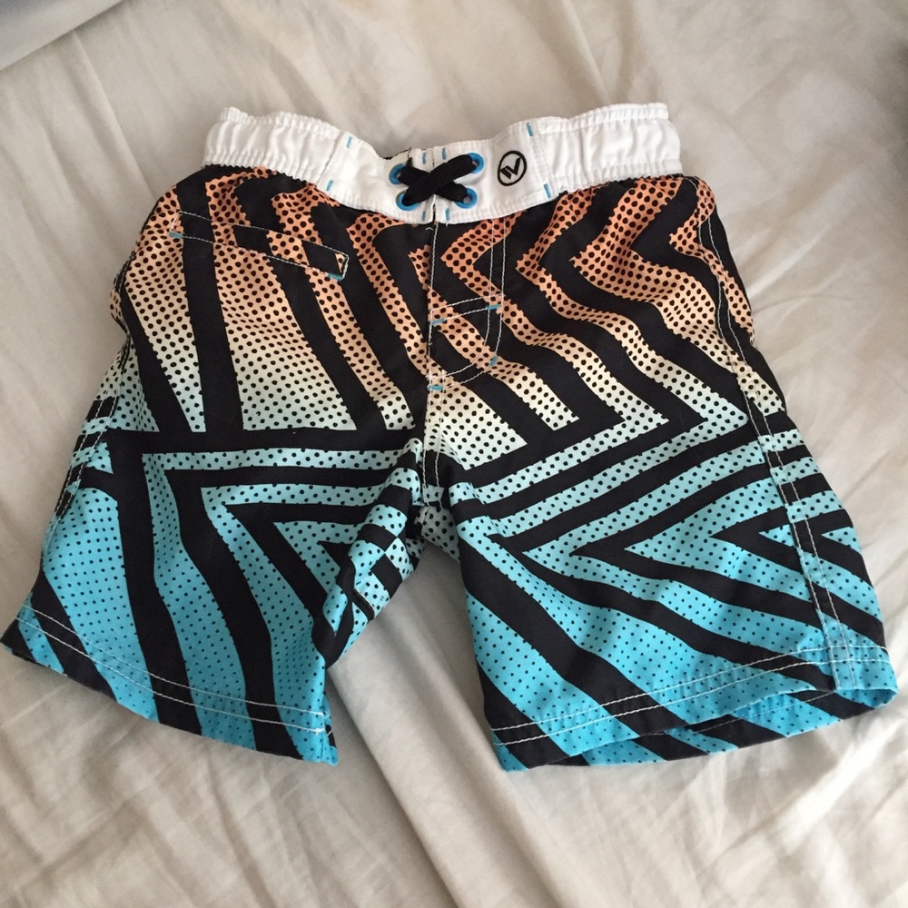 ❌SOLD❌ 
Target x Shaun White Boys Board Shorts XS