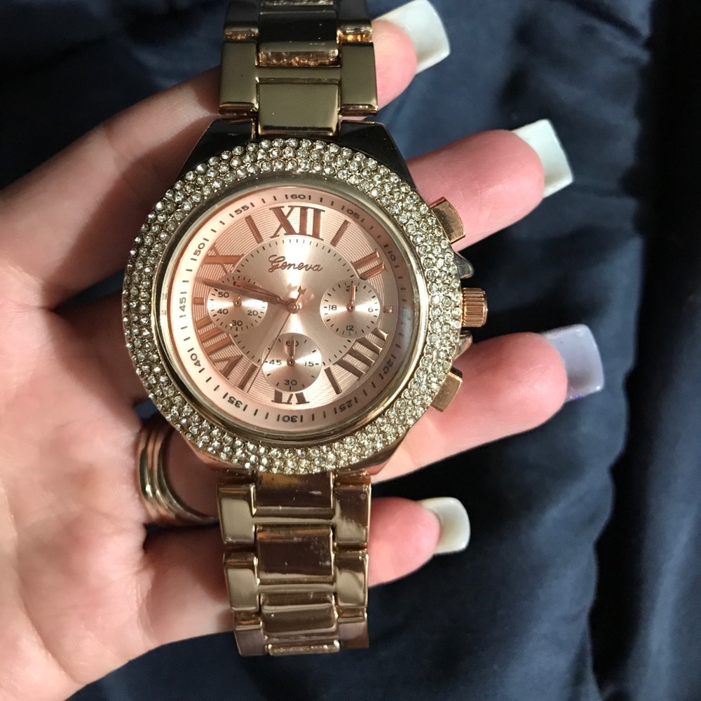 Rose gold watch never worn