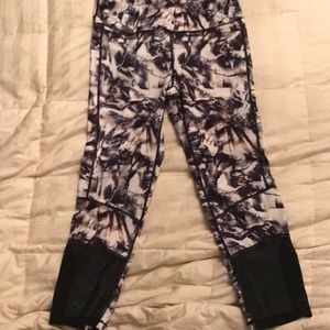 Medium Zella Work-Out Leggings