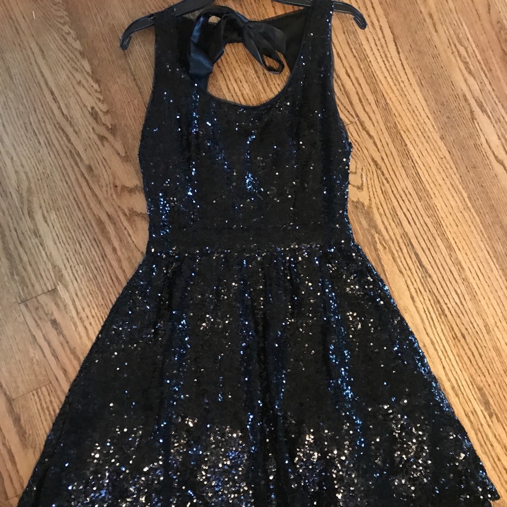Darlin- size 7/8 Black sequin short dress