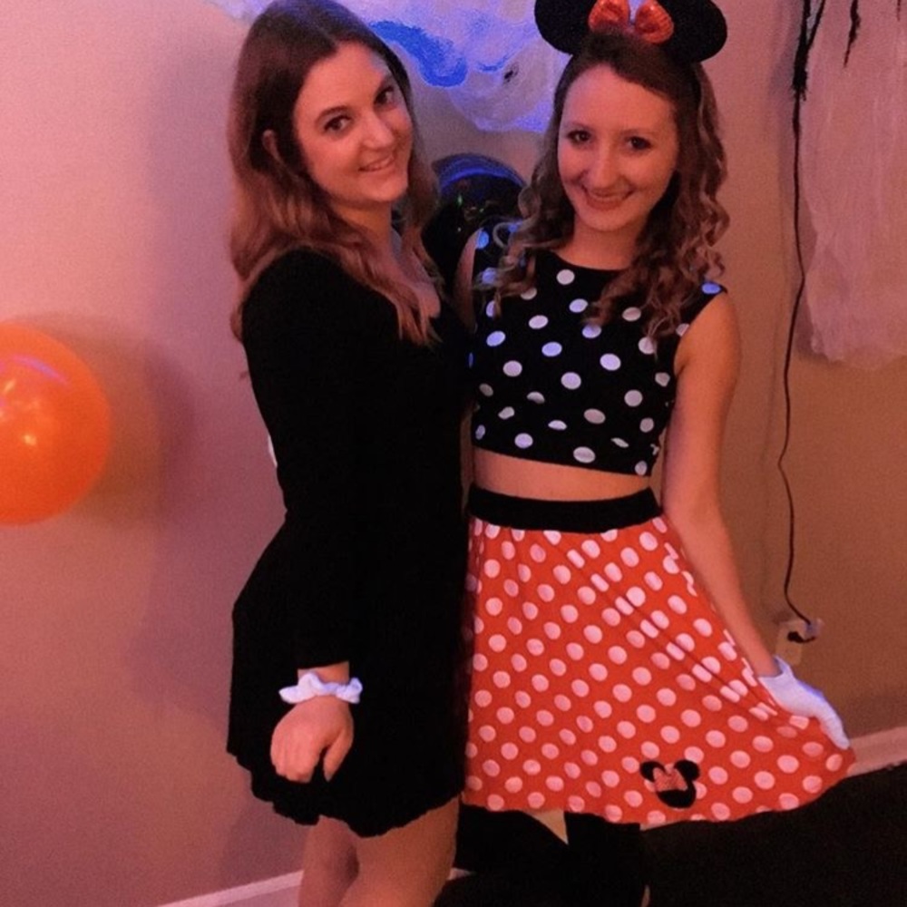 Forever 21 black mini skirt