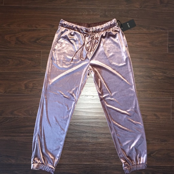 🔴FINAL DROP Velvet Jogger Pants - Picture 3 of 4