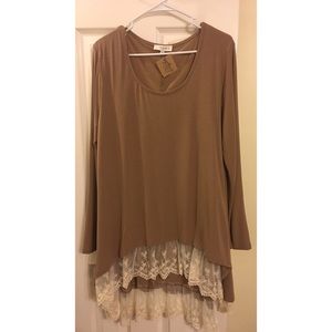 NWT Lace Trim Tunic