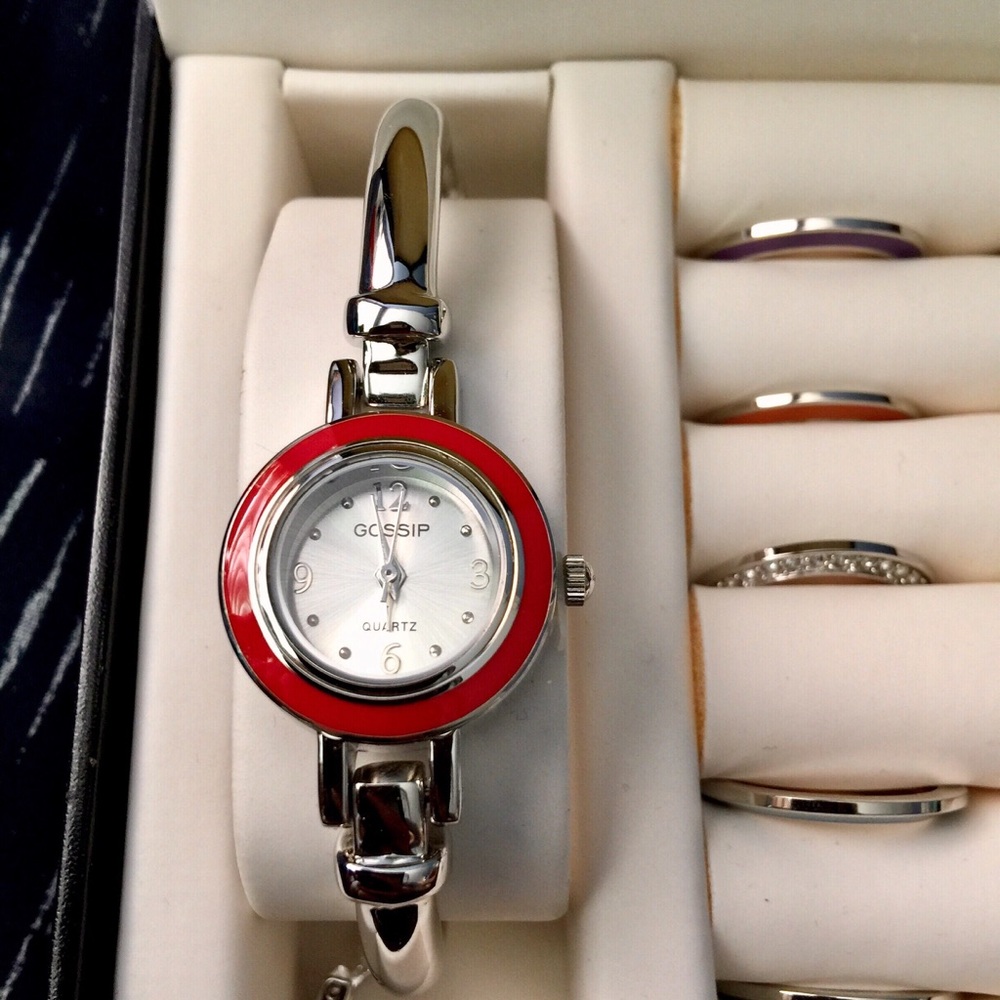 Gossip Watch W/ Interchangeable Bezels