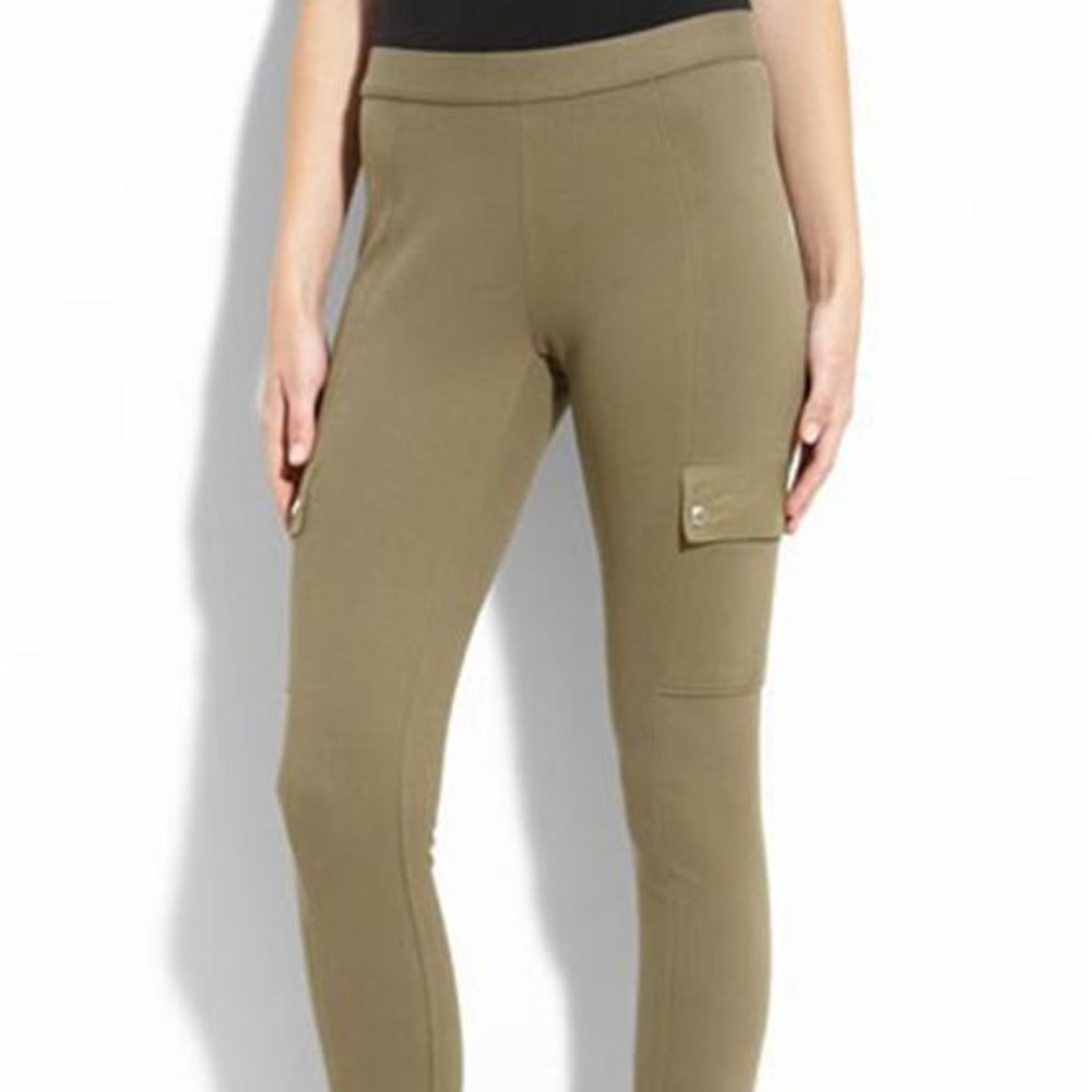 Hue Women's Cargo Leggings Pants Stretch NWT
