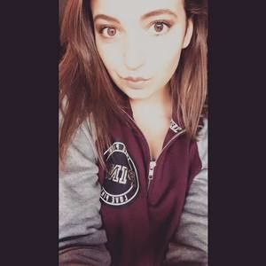 Meet your Posher, Alexandra