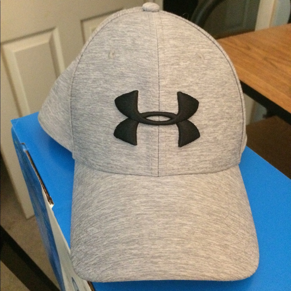 Men's L/XL under armor hat
