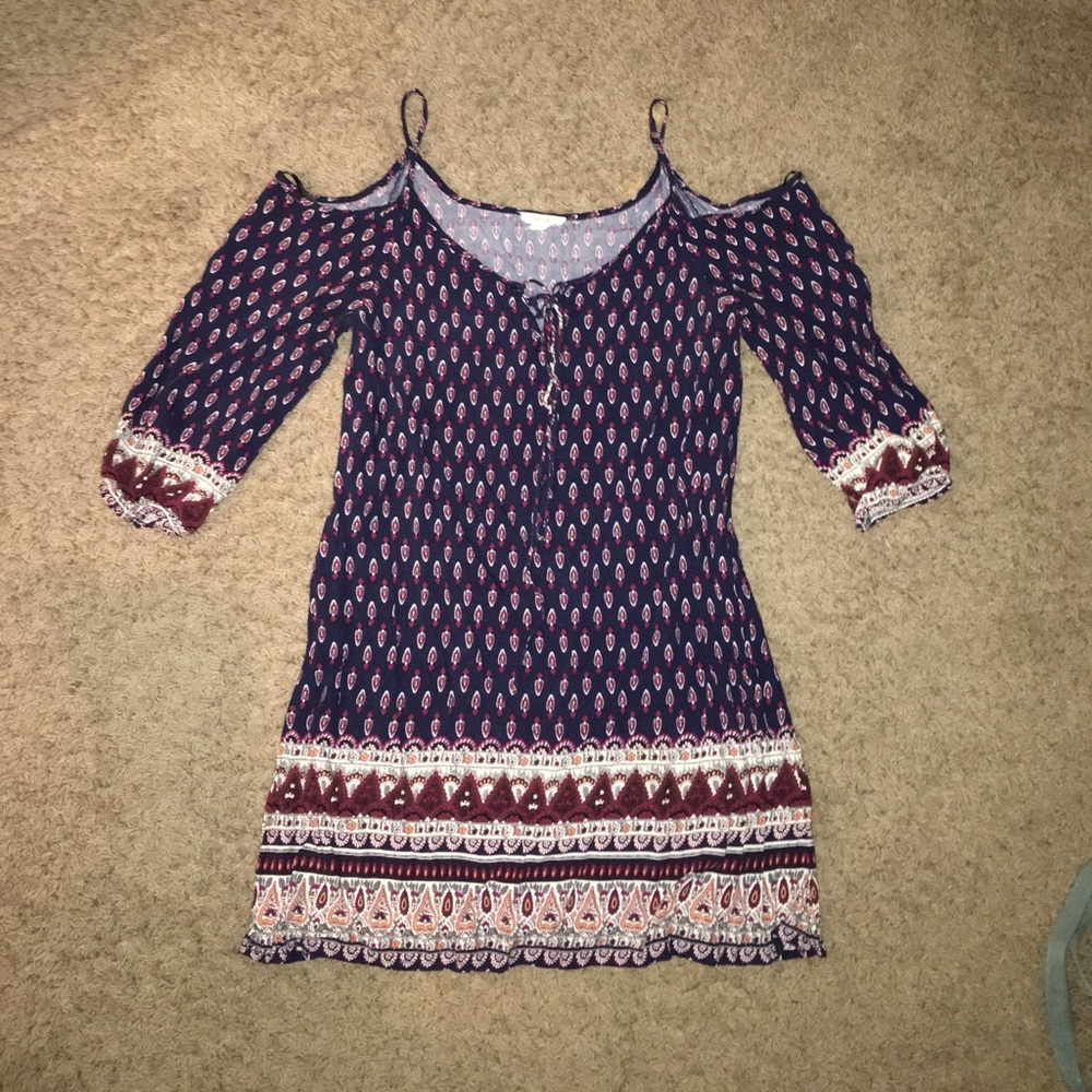 Casual Dress w/ Cut-Out Shoulders