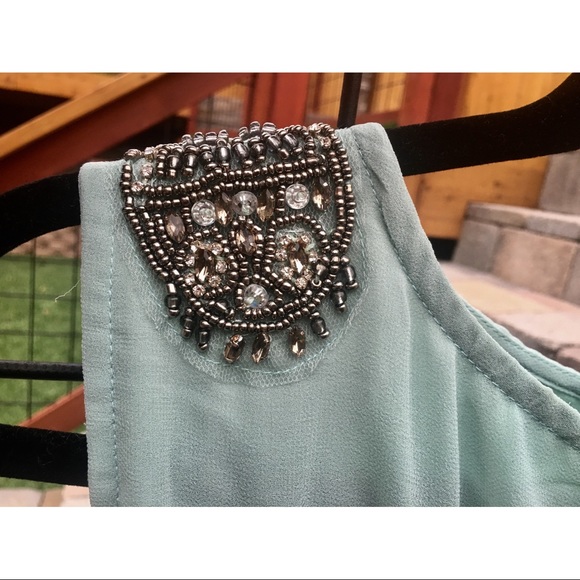 ModCloth sage Sz M dress w/shoulder embellishment - Picture 3 of 7