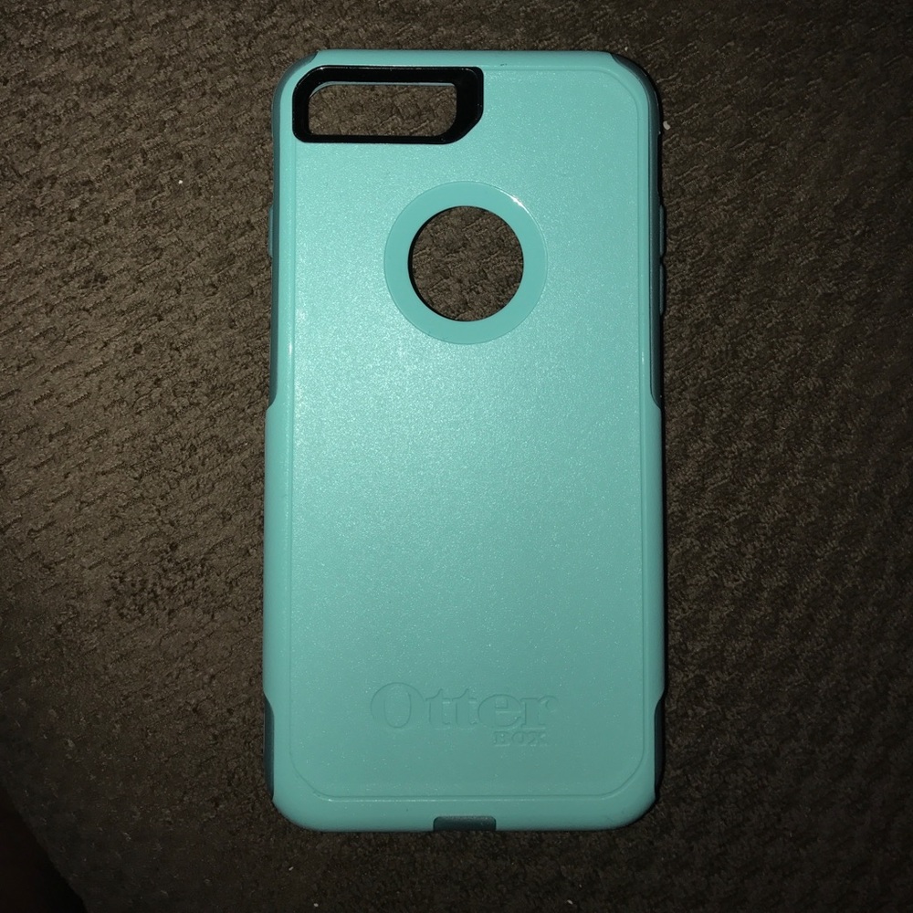 iPhone 7+ Otterbox Commuter Case