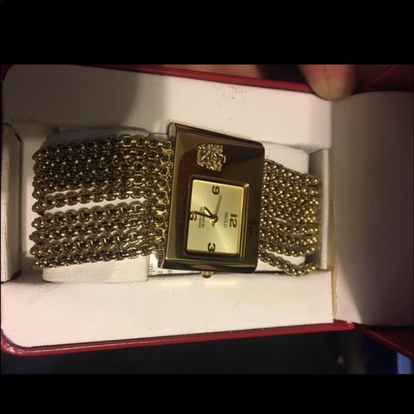 Gucci watch