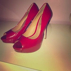 Aldo red peep toe shoe
