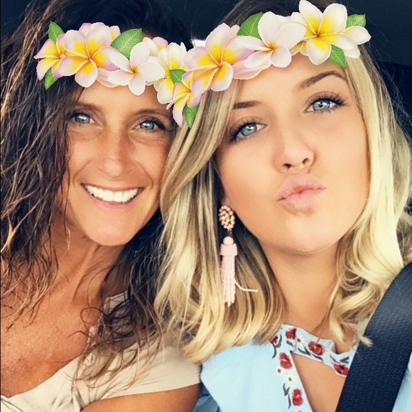 Meet your Posher, Lauren - Picture 1 of 1