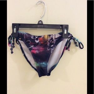 Body Glove swim bottoms