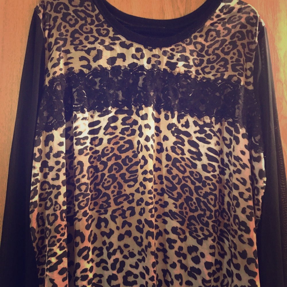 Super sassy leopard print, dress up or down, shirt
