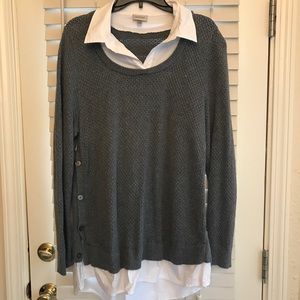 Grey knit sweater with white collar and tail
