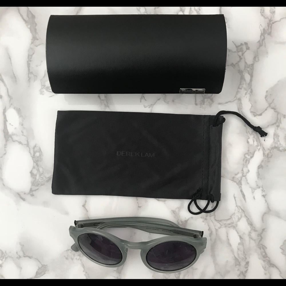 🎁❄️ Derek Lam 🕶 - Picture 4 of 4