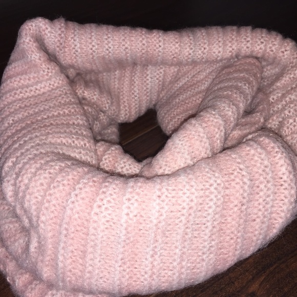 💋LAST ONE💋Uber Soft Infinity Scarf - Picture 4 of 4