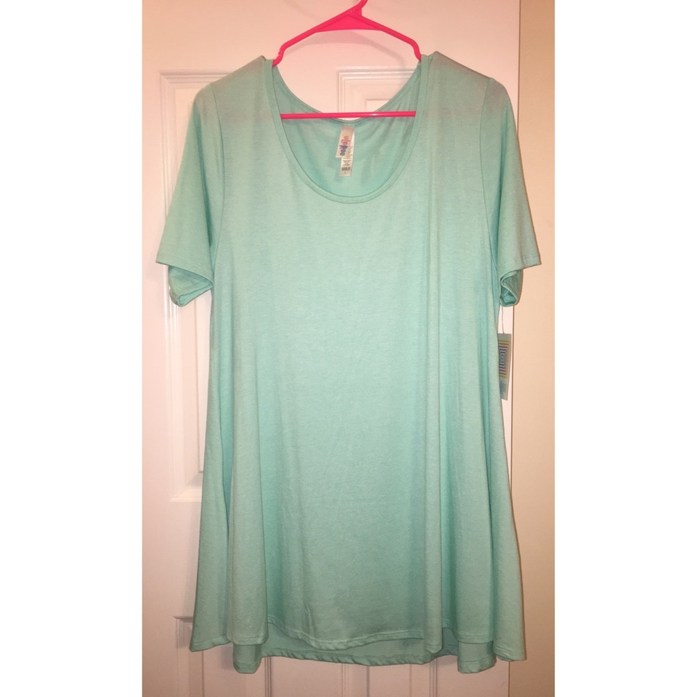 NWT LuLaRoe Perfect T