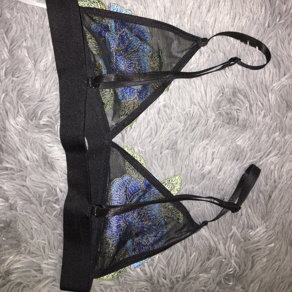 Bralette - Picture 3 of 3
