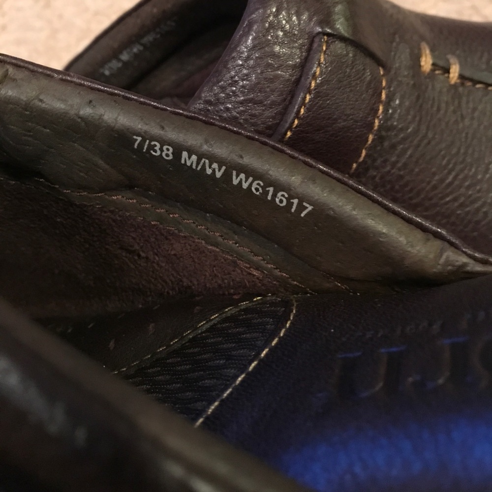 Born Brown Clogs - image 4