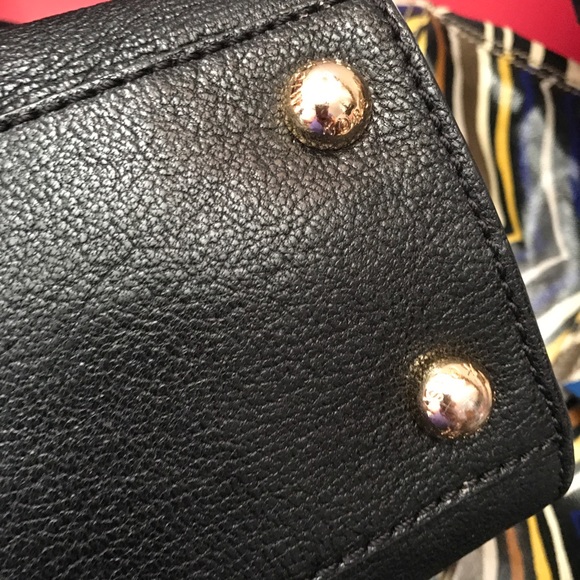 Michael Kors handbag black with gold hardware - Picture 5 of 7