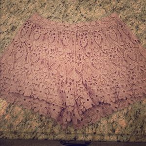 NWT lace shorts! Must have!