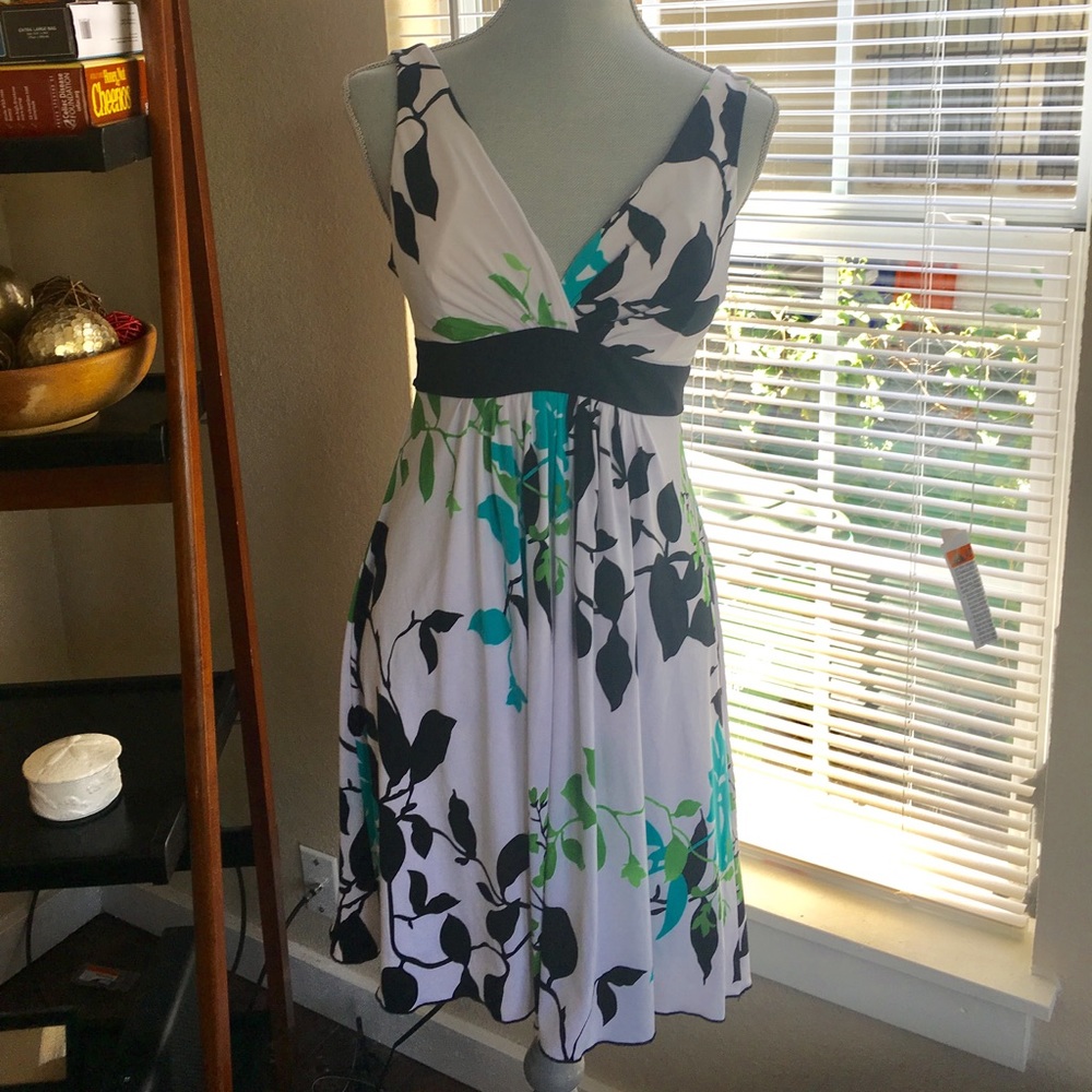 🤑Cute floral v neck dress/spring Easter dress 🌱