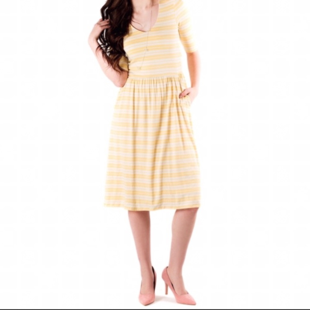 Adorable striped dress NWT