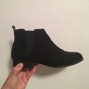 Black Chelsea Boot