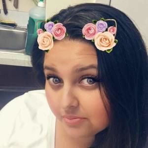 Meet your Posher, Sarina