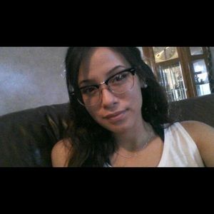 Meet your Posher, Marilyn