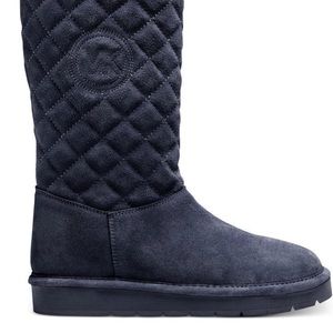 NWB Michael Kors Navy Sandy Quilt Boot size 10