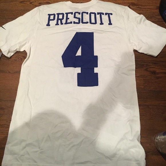 Dallas Cowboys Dak Prescott #4 tshirt size medium - Picture 2 of 2