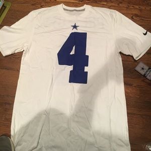 Dallas Cowboys Dak Prescott #4 tshirt size medium